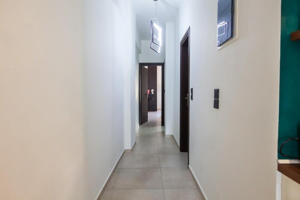 Beautiful Elegant Apartment Next To Monastiraki Афины Экстерьер фото