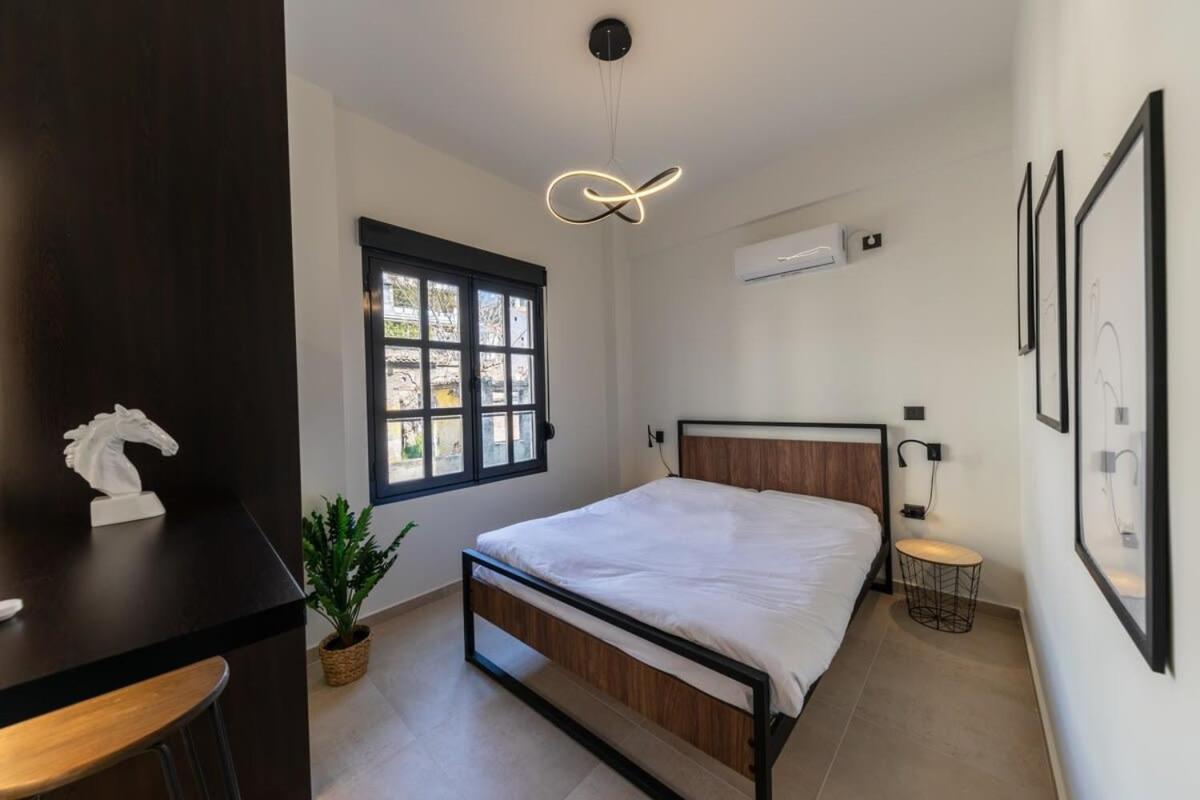 Beautiful Elegant Apartment Next To Monastiraki Афины Экстерьер фото